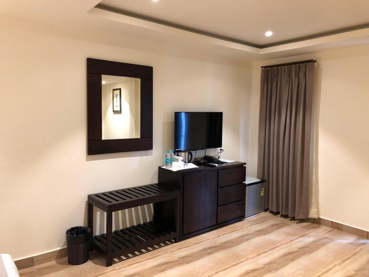 The Loft Executive Inn Shillong Exterior photo